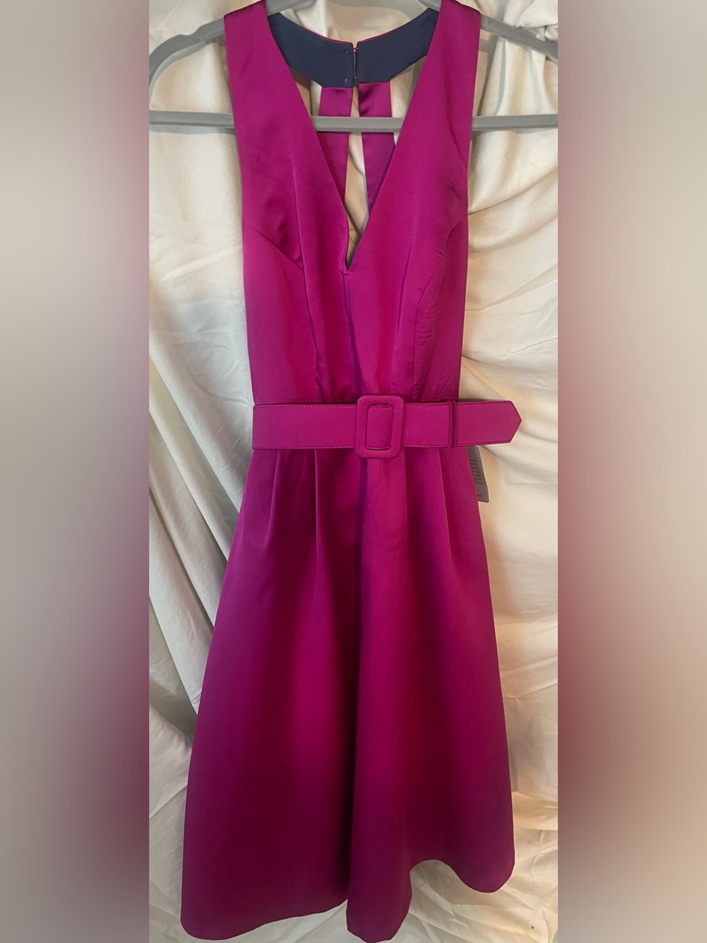 1901 Magenta V-Neck Pleated Party Dress with Belt